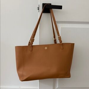 Tory Burch Emerson Leather Tote Bag